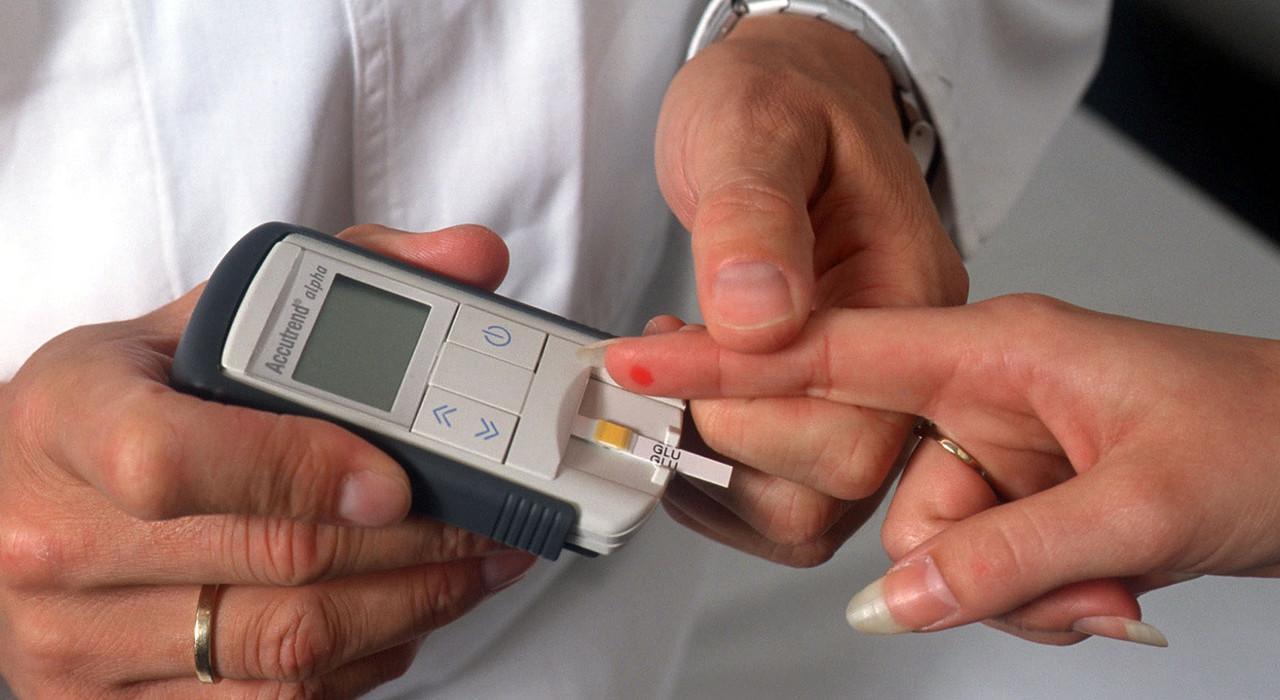 cuidados de enfermeria para el paciente con diabetes mellitus cuidados de enfermeria para el paciente con diabetes mellitus