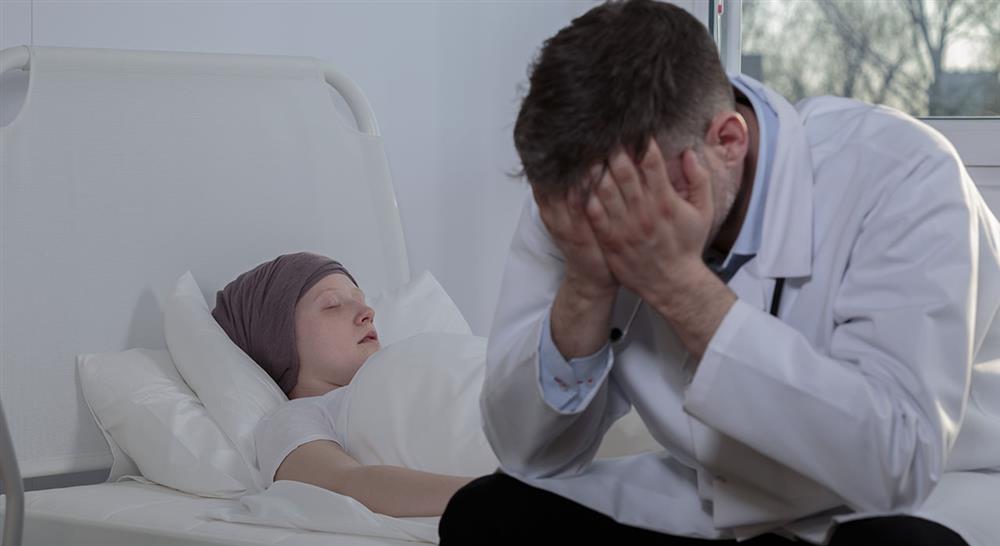 Curso Universitario en Cuidados de Enfermería en el Paciente Paliativo y Terminal Curso Universitario en Cuidados de Enfermería en el Paciente Paliativo y Terminal