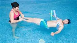 cursos fisioterapia acuatica poblaciones especiales abordaje paciente pediatrico neurologico grupos especificos medio acuatico