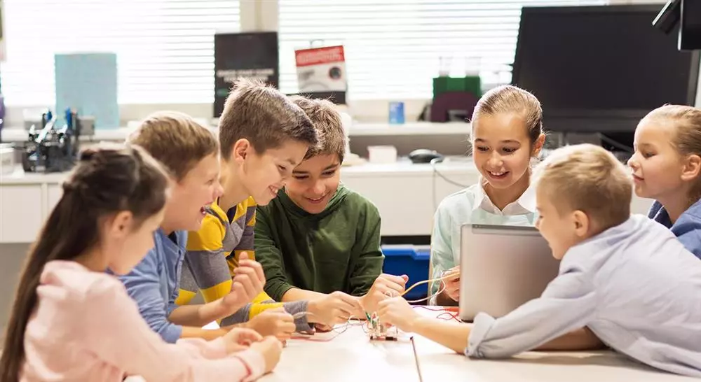 formacion implementación de un proyecto educativo: factores clave para un proyecto educativo eficiente y eficaz