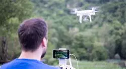 curso piloto drones TECH Universidad