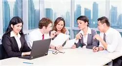 curso expatriados personas fisicas Tech Universidad