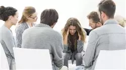 especializacion psicoterapia grupo basada emocion TECH Global University
