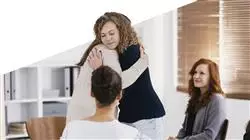 experto psicoterapia grupo basada emocion TECH Global University